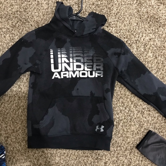 Under Armour LOT - Picture 4 of 6